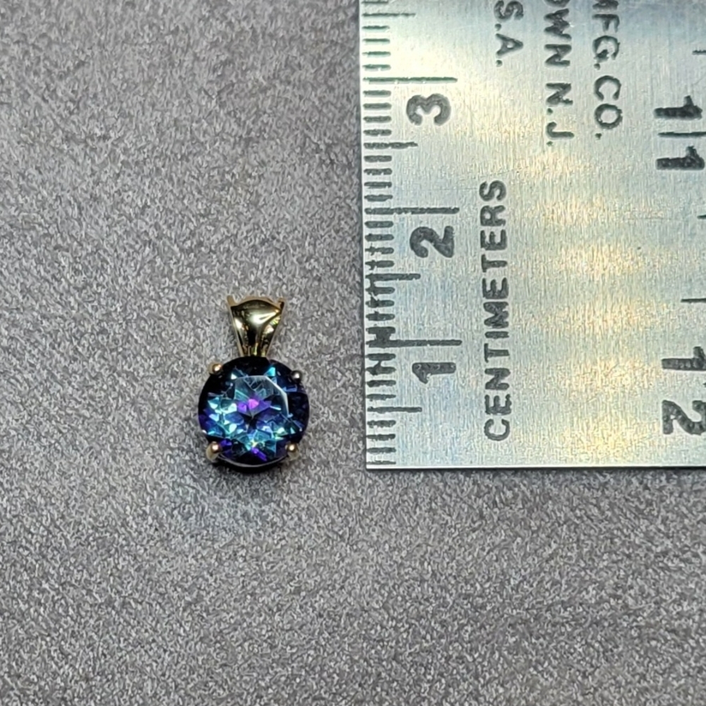 Elegant 14K Yellow Gold Neptune Topaz Pendant - Picture 13 of 14